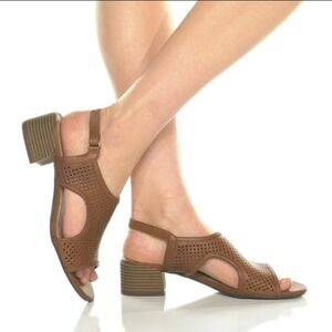Clarks Tan Women's Sandals